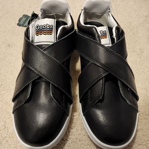 New GOATS leather sneakers